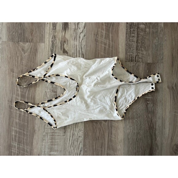 NWoT Express Body Suit White with Leopard Print trim cross cross back size XS - Picture 2 of 3